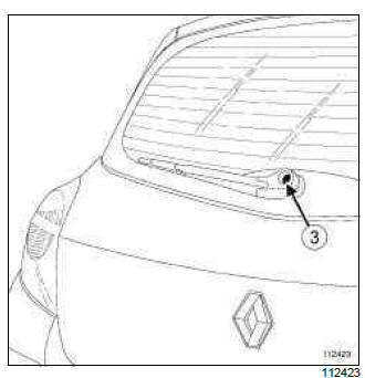 Renault Clio. Rear screen wiper arm: Removal - Refitting